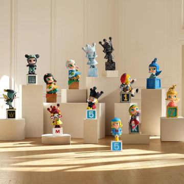 MOLLY Anniversary Statues Classical Retro 2 Series Figures