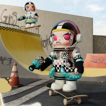 MEGA SPACE MOLLY 400% VANS